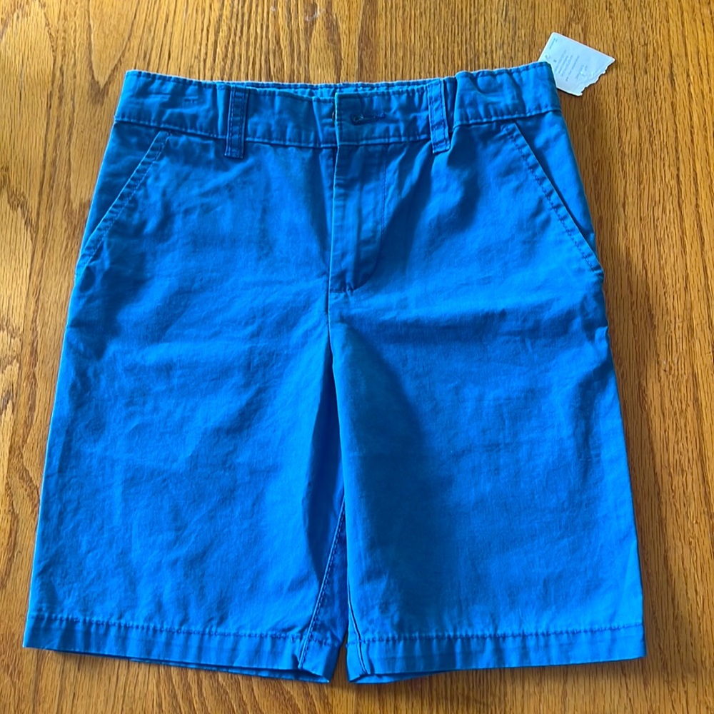 Carter’s size 8 kids blue flat front cotton shorts.  NWT